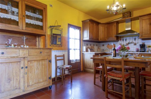 Photo 3 - 2 bedroom House in Coreglia Antelminelli with garden and terrace