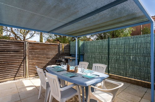 Photo 18 - Maison de 1 chambre à Bormes-les-Mimosas avec piscine et vues à la mer