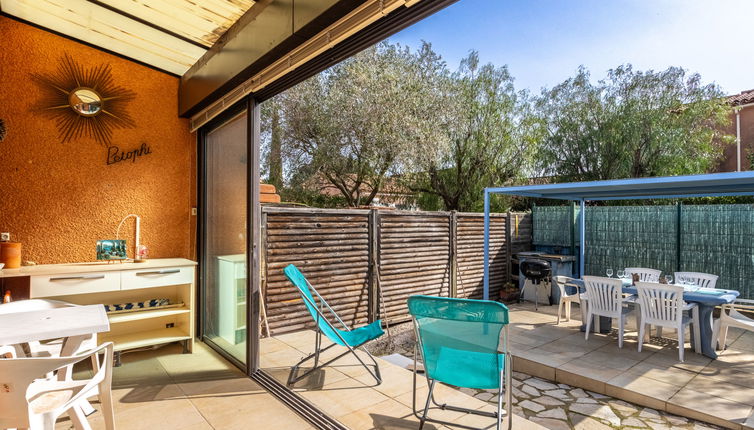 Photo 1 - Maison de 1 chambre à Bormes-les-Mimosas avec piscine et vues à la mer