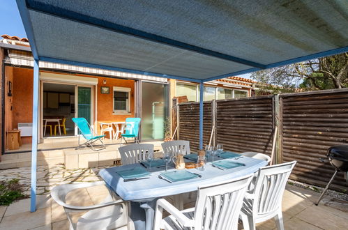 Photo 4 - Maison de 1 chambre à Bormes-les-Mimosas avec piscine et vues à la mer