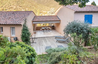 Photo 1 - Maison de 3 chambres à Le Lavandou avec jardin et terrasse