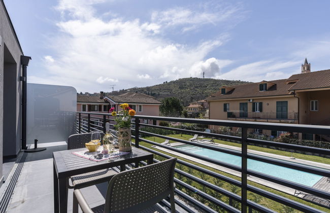 Apartamento de 1 quarto em Imperia com piscina e jardim - Foto 15