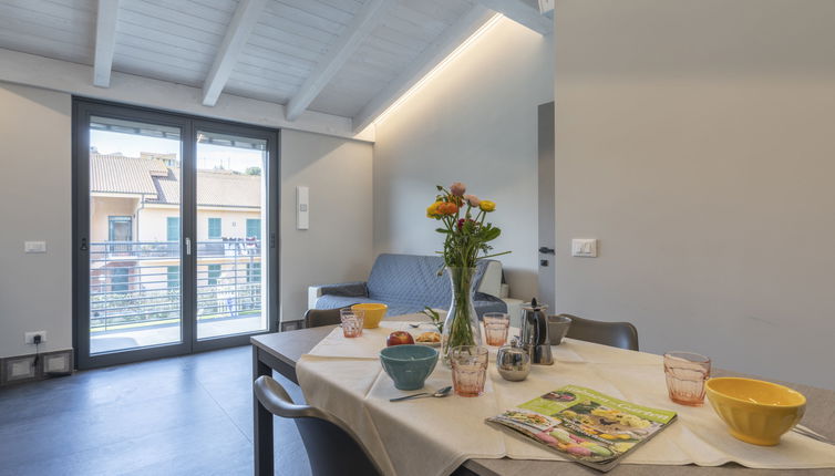 Foto 1 - Appartamento con 1 camera da letto a Imperia con piscina e giardino