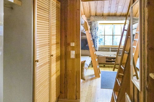 Foto 5 - Haus mit 1 Schlafzimmer in Pelkosenniemi mit sauna und blick auf die berge