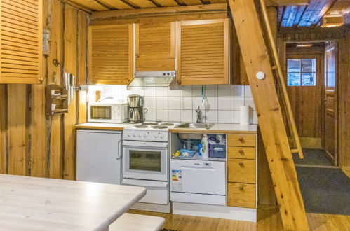 Photo 8 - Maison de 1 chambre à Pelkosenniemi avec sauna et vues sur la montagne