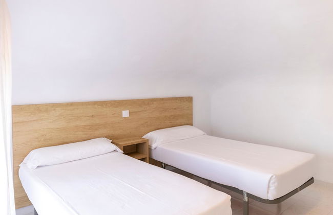 Regollera Apartamentos Turisticos - Foto 1