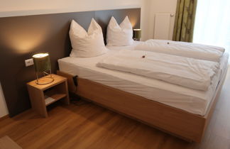 Foto 3 - Appartamento con 1 camera da letto a Kirchzarten con vista sulle montagne