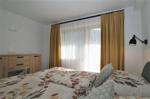 Foto 5 - Apartment mit 4 Schlafzimmern in Aschau im Zillertal mit blick auf die berge