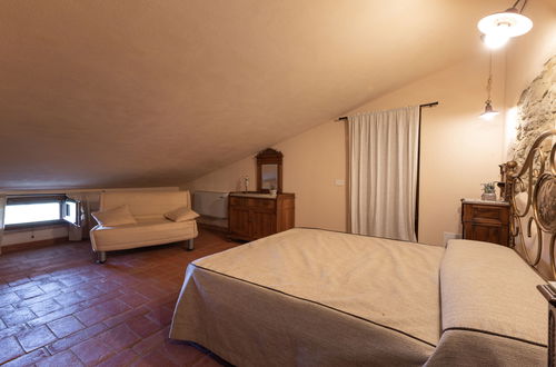 Photo 14 - 2 bedroom Apartment in Cinigiano with swimming pool and garden