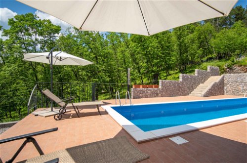 Foto 12 - Casa con 2 camere da letto a Klana con piscina privata e vista mare