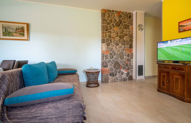 Casa de 3 quartos em Klana com piscina privada e jardim - Foto 10
