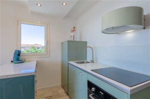 Foto 10 - Apartment mit 1 Schlafzimmer in Roquebrune-sur-Argens mit schwimmbad und blick aufs meer