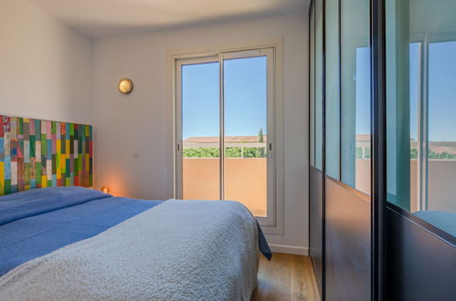 Foto 14 - Appartamento con 1 camera da letto a Roquebrune-sur-Argens con piscina e vista mare