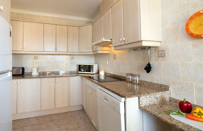 Casa de 4 quartos em Calp com piscina privada e jardim - Foto 12