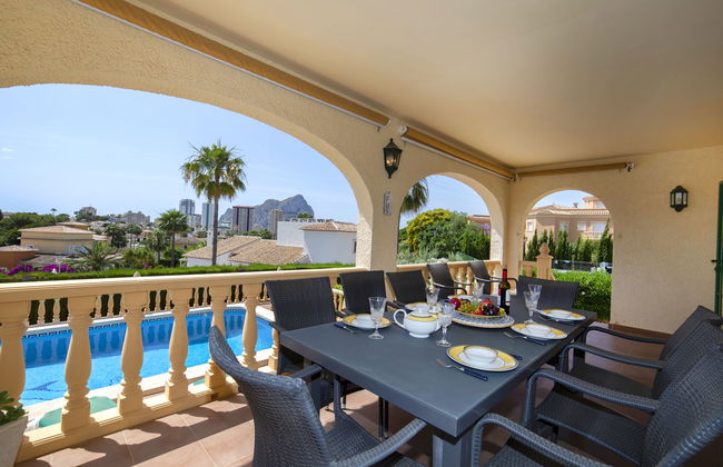 Casa de 4 quartos em Calp com piscina privada e jardim - Foto 18