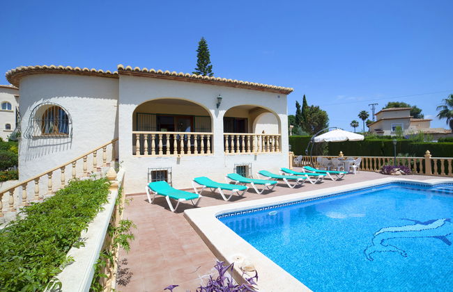 Casa de 4 quartos em Calp com piscina privada e jardim - Foto 21