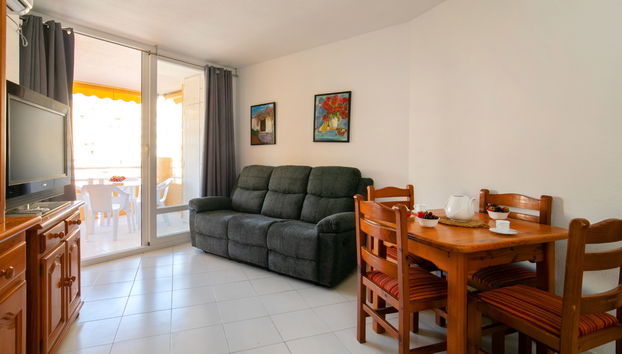 3 bedroom Apartment in Calp with swimming pool and garden - Photo 2
