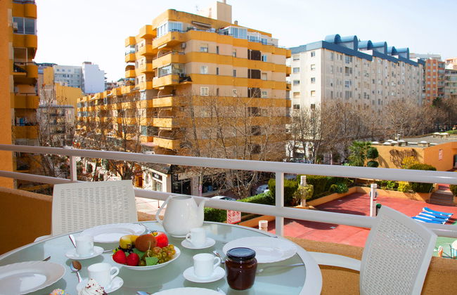 3 bedroom Apartment in Calp with swimming pool and garden - Photo 6