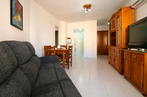 Photo 8 - 2 bedroom Apartment in Calp with swimming pool and garden