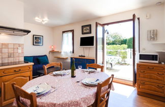 Photo 3 - 1 bedroom Apartment in Merville-Franceville-Plage with garden and terrace