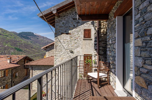 Photo 4 - Maison de 2 chambres à Peglio avec jardin et terrasse