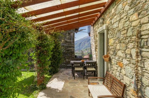 Foto 27 - Casa de 2 quartos em Peglio com jardim e vista para a montanha