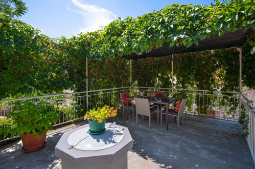 Foto 10 - Casa de 1 habitación en Crikvenica con jardín y terraza