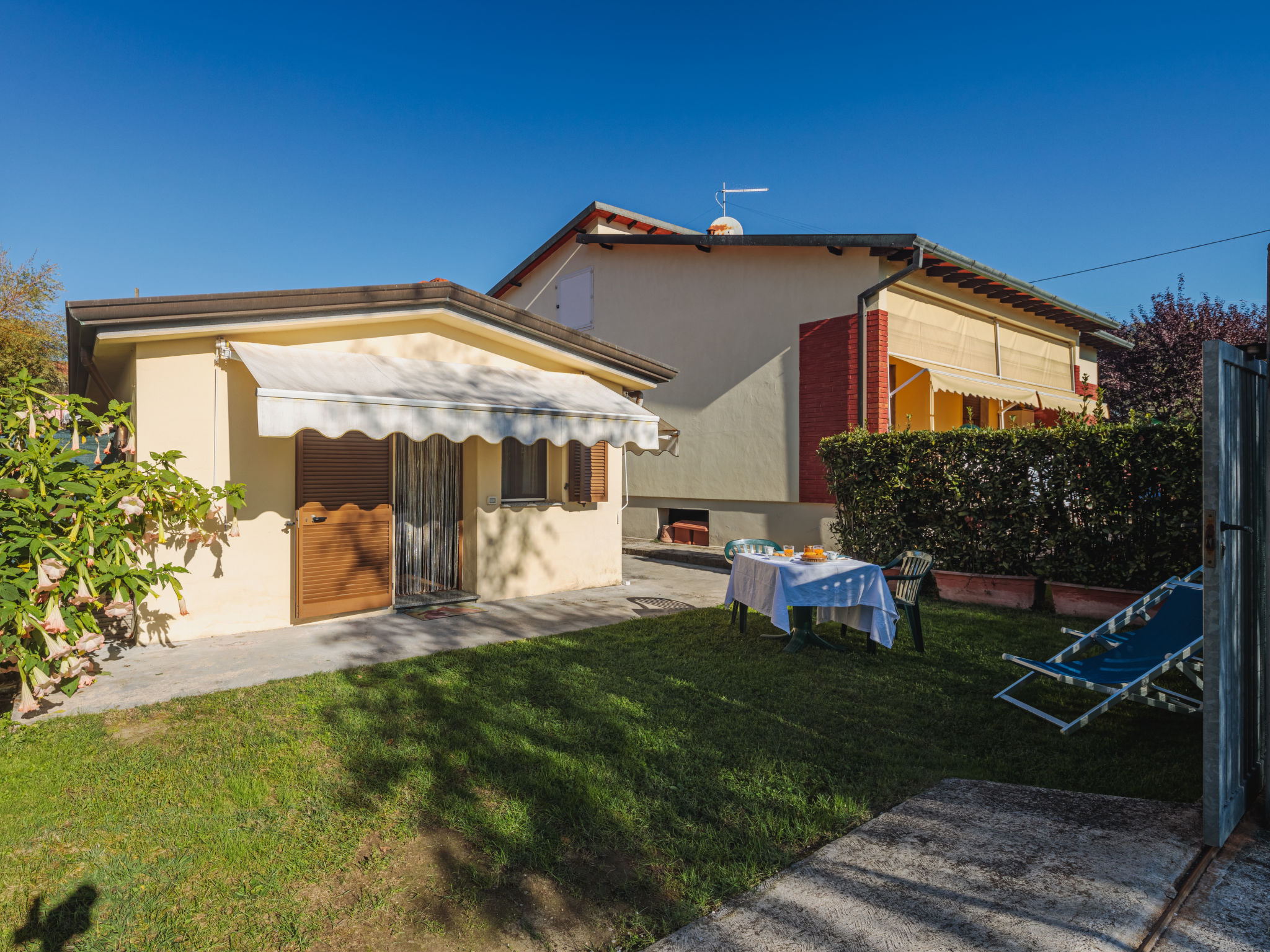 Photo 1 - Maison de 1 chambre à Massa avec jardin et vues à la mer