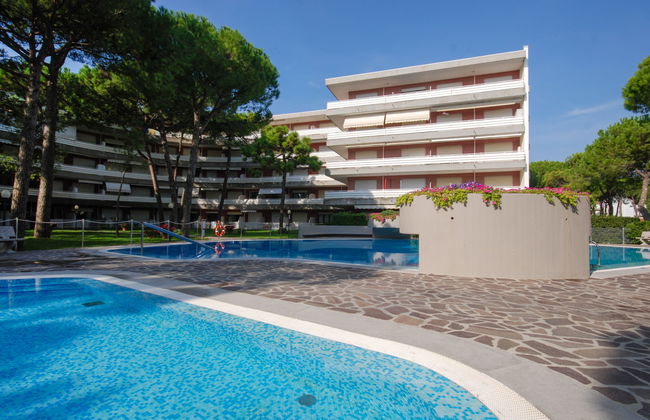 Apartamento de 2 quartos em Lignano Sabbiadoro com piscina e terraço - Foto 16