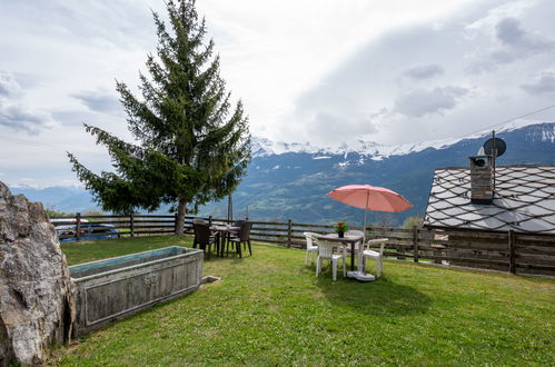 Foto 2 - Appartamento con 2 camere da letto a Sarre con giardino e vista sulle montagne