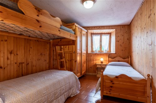Foto 15 - Appartamento con 2 camere da letto a Sarre con giardino e vista sulle montagne