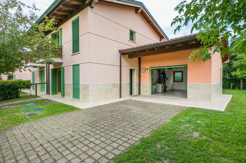 Photo 34 - Maison de 2 chambres à Lignano Sabbiadoro avec piscine et vues à la mer