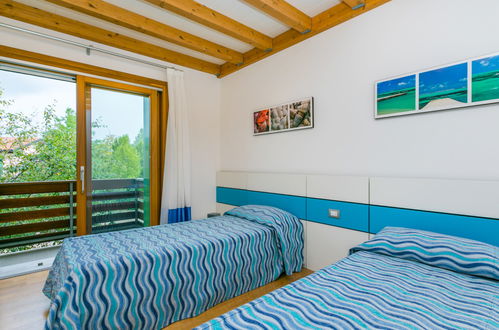 Photo 5 - 2 bedroom House in Lignano Sabbiadoro with swimming pool and garden