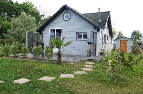 Photo 29 - 2 bedroom House in Dinard with swimming pool and garden