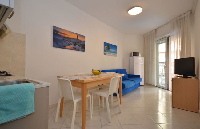 Apartamento de 2 quartos em Lignano Sabbiadoro com piscina e jardim - Foto 4