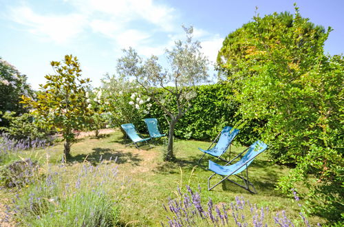 Photo 46 - 3 bedroom House in Lagnes with swimming pool and garden