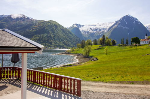 Foto 2 - Casa de 1 habitación en Balestrand con jardín y terraza