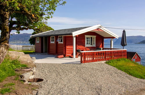 Foto 1 - Casa de 1 habitación en Balestrand con jardín y terraza