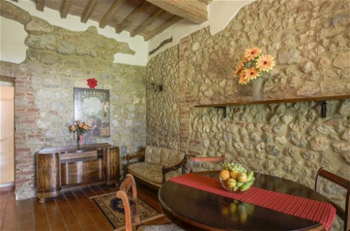 Photo 8 - Appartement de 2 chambres à Monteriggioni avec piscine et jardin
