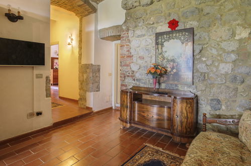 Foto 9 - Apartamento de 2 quartos em Monteriggioni com piscina e jardim