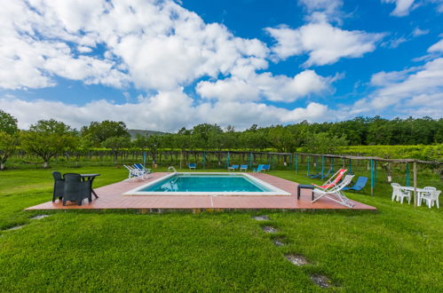 Photo 28 - Appartement de 2 chambres à Monteriggioni avec piscine et jardin