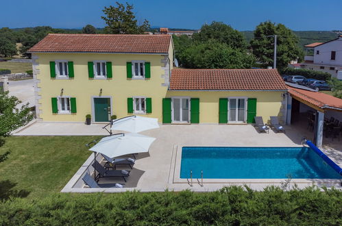 Photo 31 - Maison de 4 chambres à Tinjan avec piscine privée et jardin