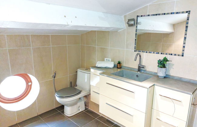 4 bedroom House in Gruissan with garden and terrace - Photo 17