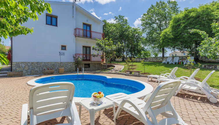 Foto 1 - Apartamento de 2 quartos em Poreč com piscina e jardim