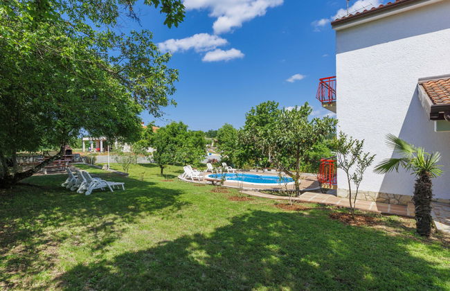 Apartment mit 3 Schlafzimmern in Poreč mit schwimmbad und garten - Foto 24