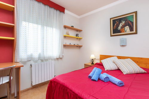 Foto 12 - Casa con 4 camere da letto a Lloret de Mar con piscina privata e vista mare