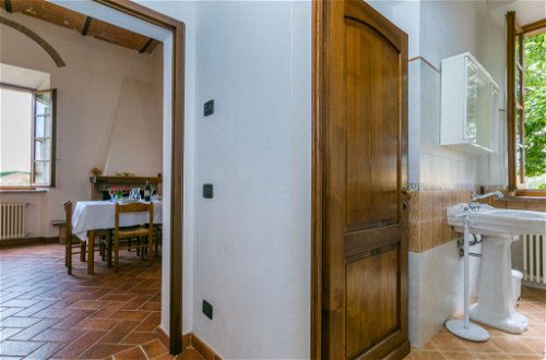 Foto 19 - Apartamento de 1 habitación en Volterra con piscina y jardín