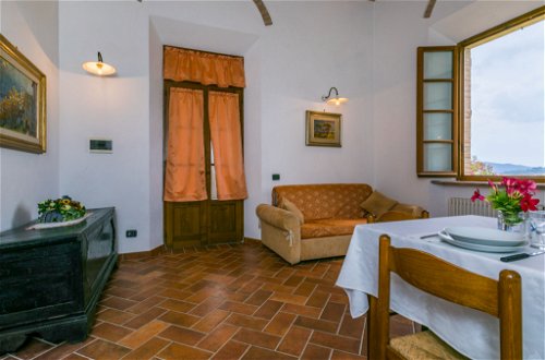 Foto 10 - Appartamento con 1 camera da letto a Volterra con piscina e giardino