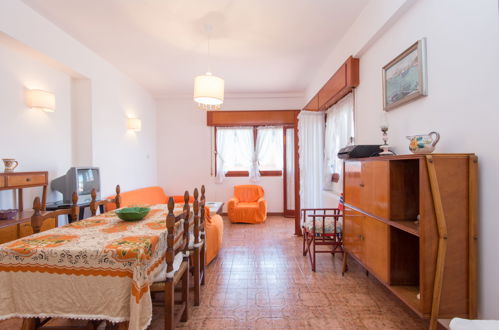 Foto 5 - Apartment mit 2 Schlafzimmern in Pomezia mit terrasse und blick aufs meer