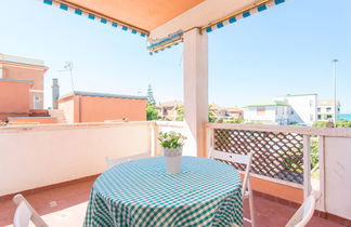 Photo 3 - 2 bedroom Apartment in Pomezia with terrace